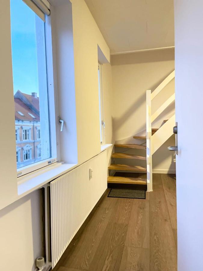 Scandinavian Apartment Hotel - Lunden 1 - Central 3 Bedroom Apartment On Two Floors Horsens Ngoại thất bức ảnh