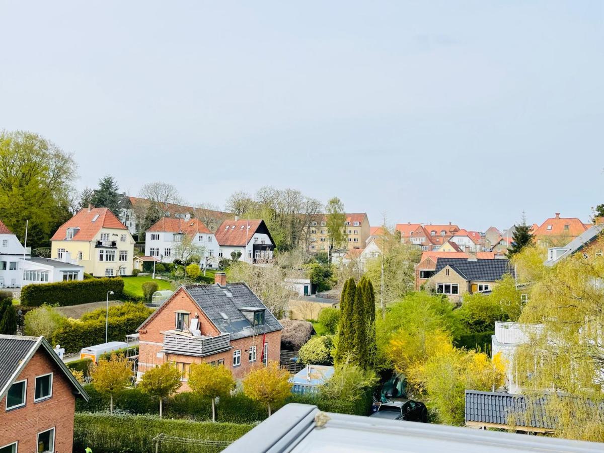 Scandinavian Apartment Hotel - Lunden 1 - Central 3 Bedroom Apartment On Two Floors Horsens Ngoại thất bức ảnh